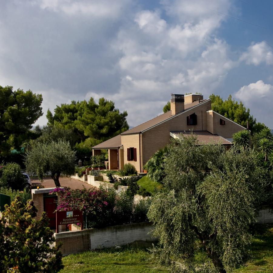 Residence Costamartino Vieste Exterior photo